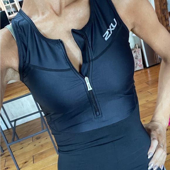 2XU Compression Top - Picture 5 of 6